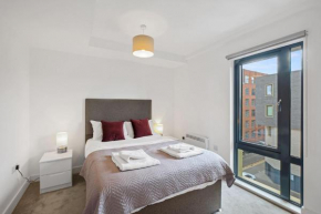 Contemporary 1 Bedroom Apartment - Free Parking